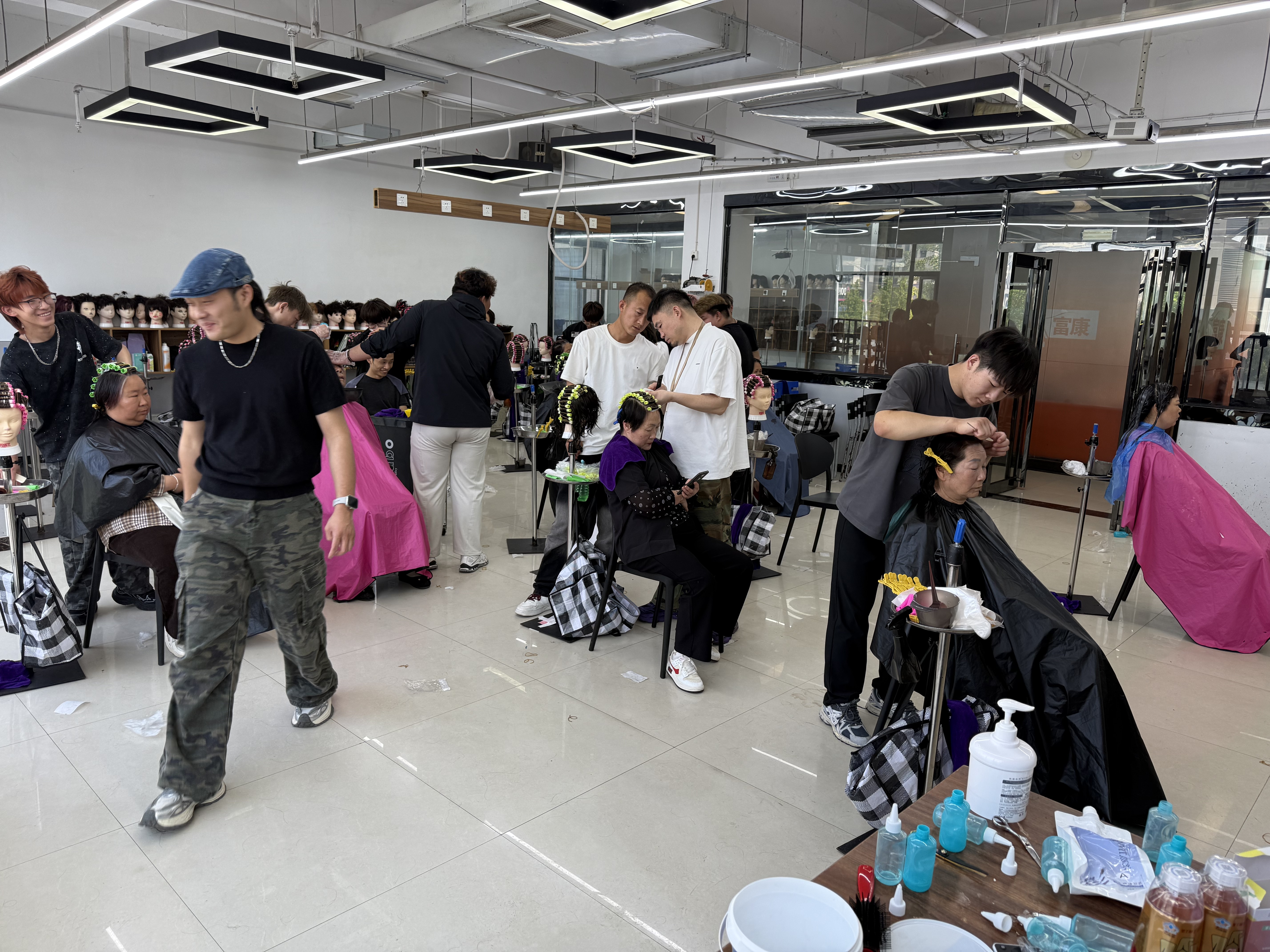 富康美发学校课堂实训集锦