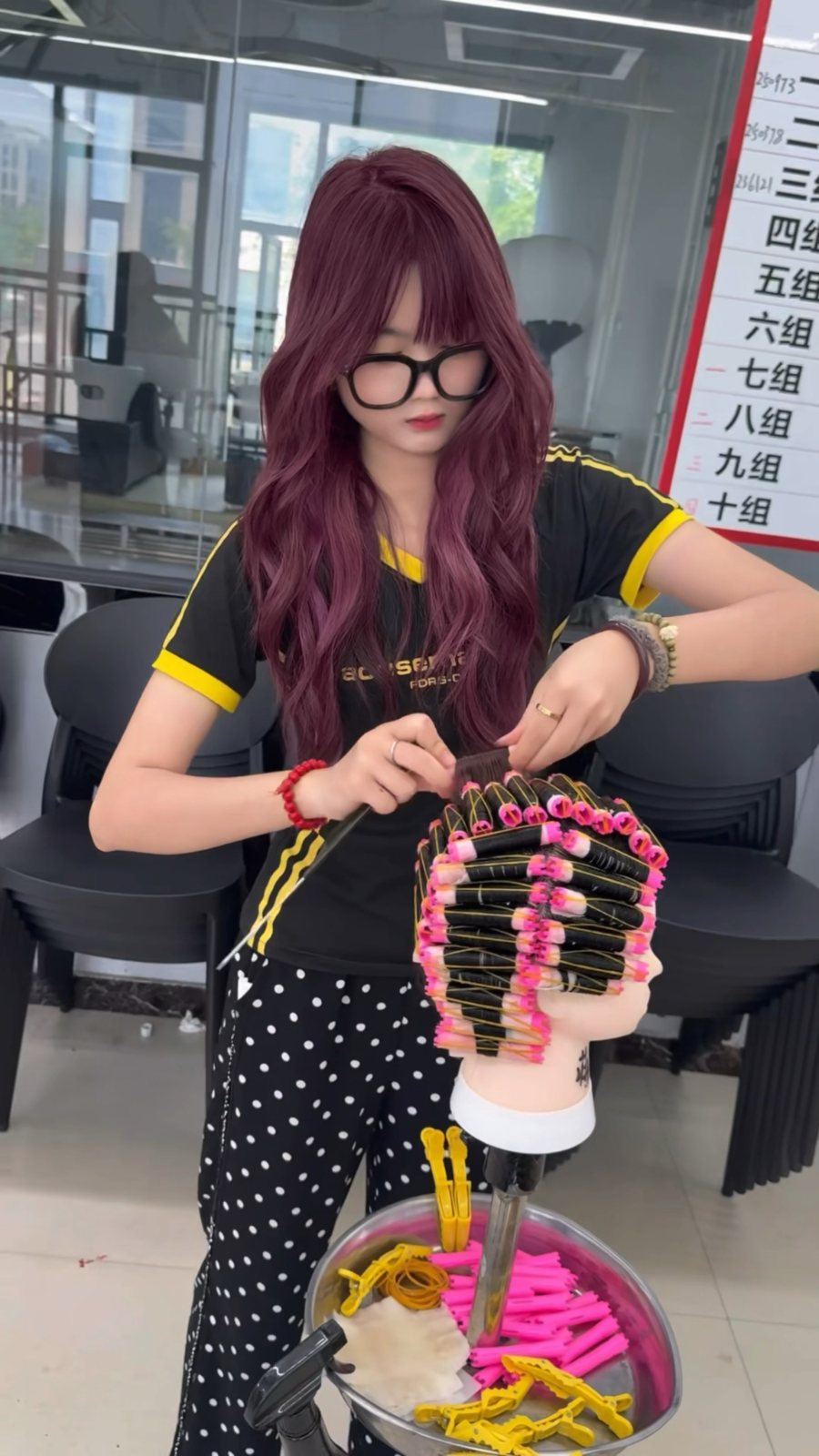 郑州富康美发学校学员烫染真人实操记录1 郑州富康美发学校学员烫染真人实操记录1