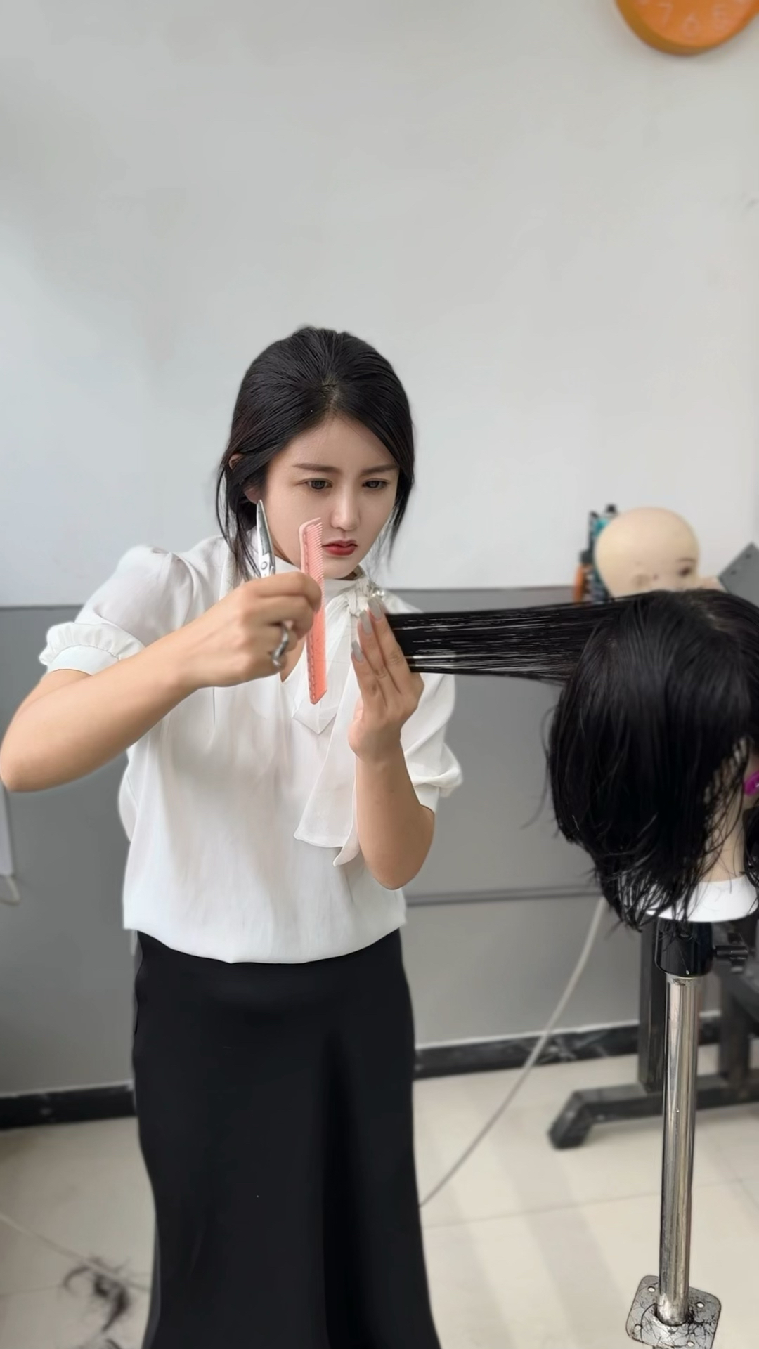 郑州富康美发学校学员烫染真人实操记录2 郑州富康美发学校学员烫染真人实操记录2