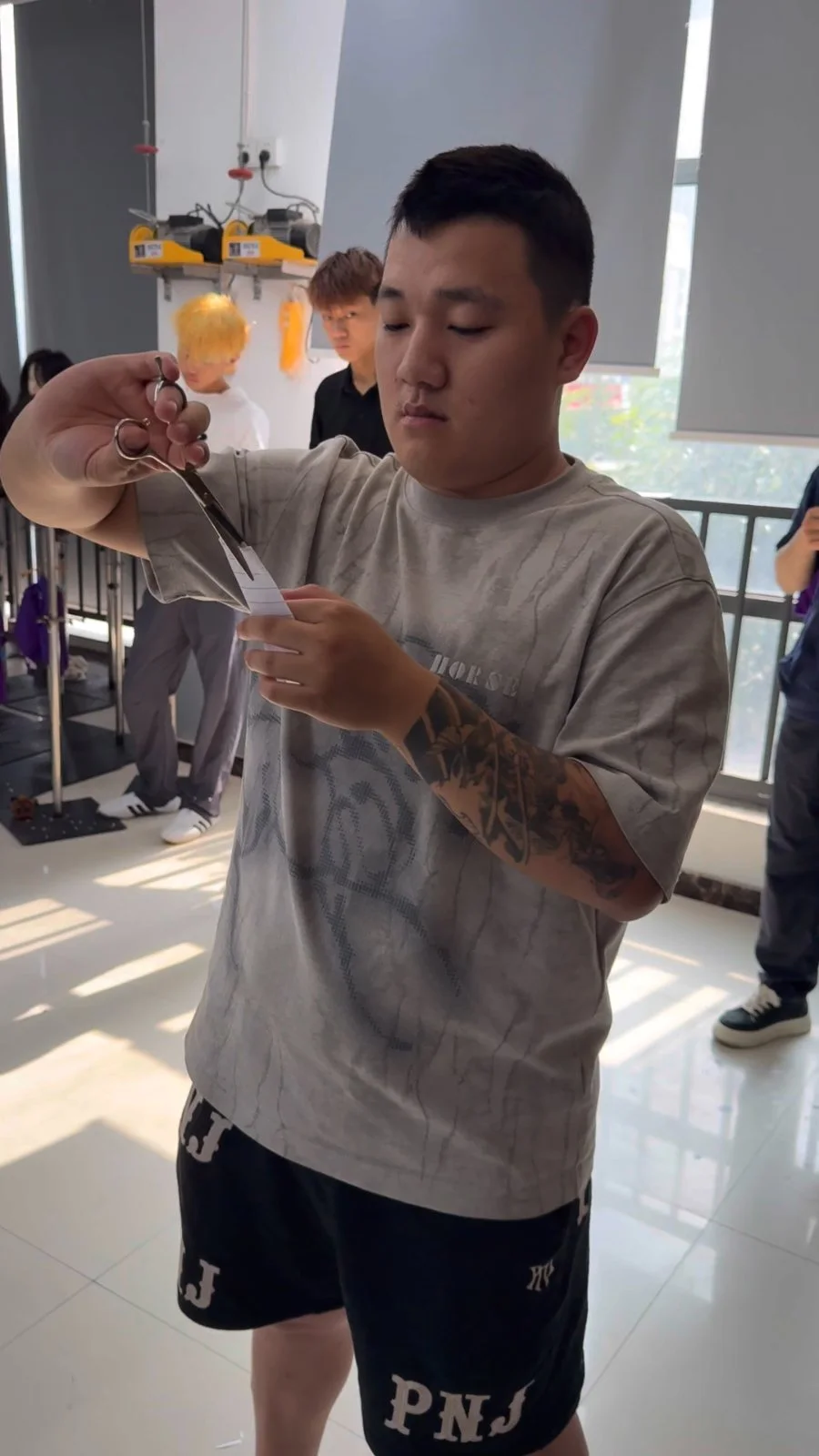 美发基本功训练