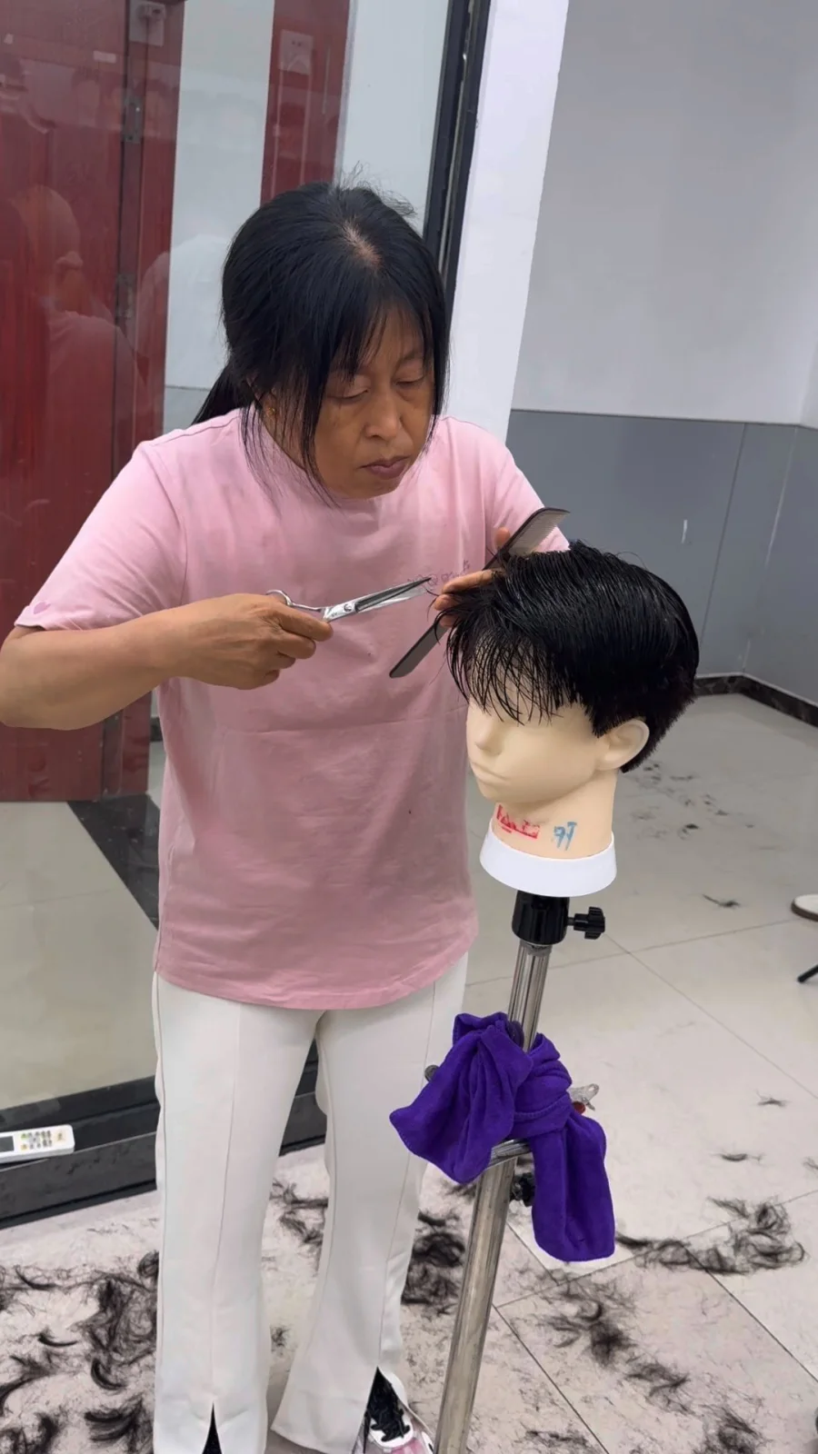 剪发班今日实操|从头模训练到真人剪发课堂图片2