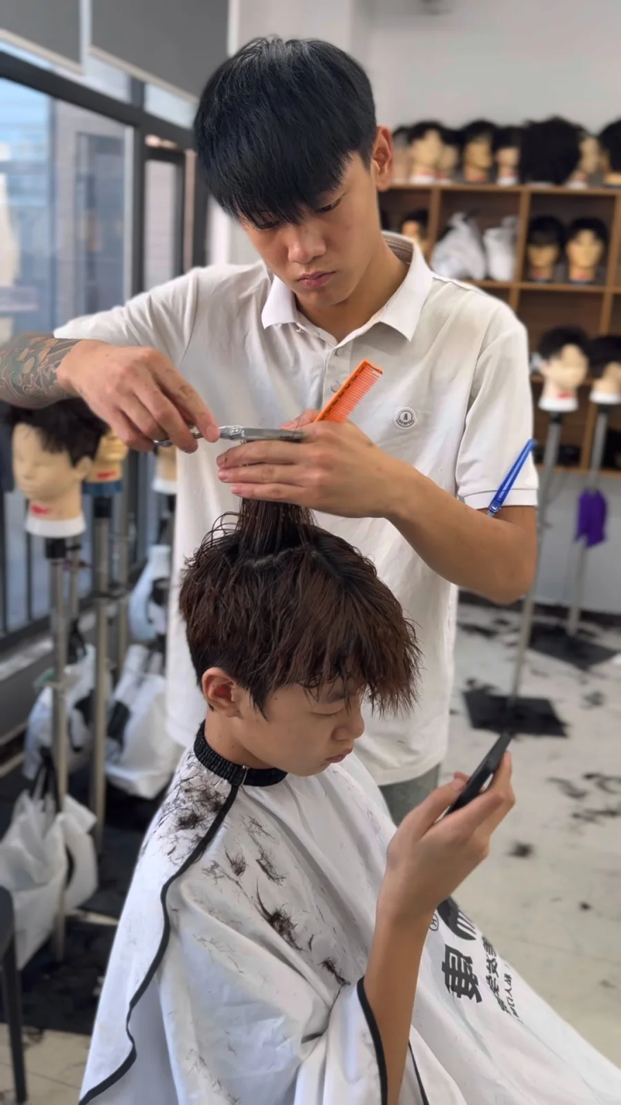 学理发真人剪发