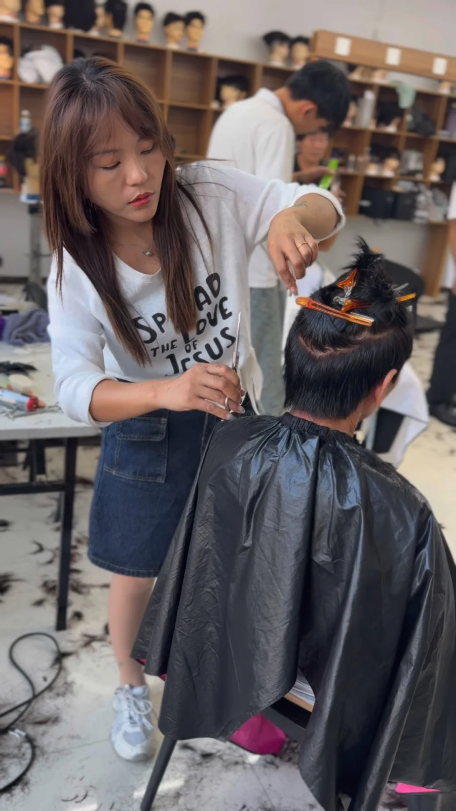 学理发剪真人实践