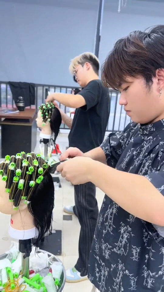 烫染魔鬼训练班课堂