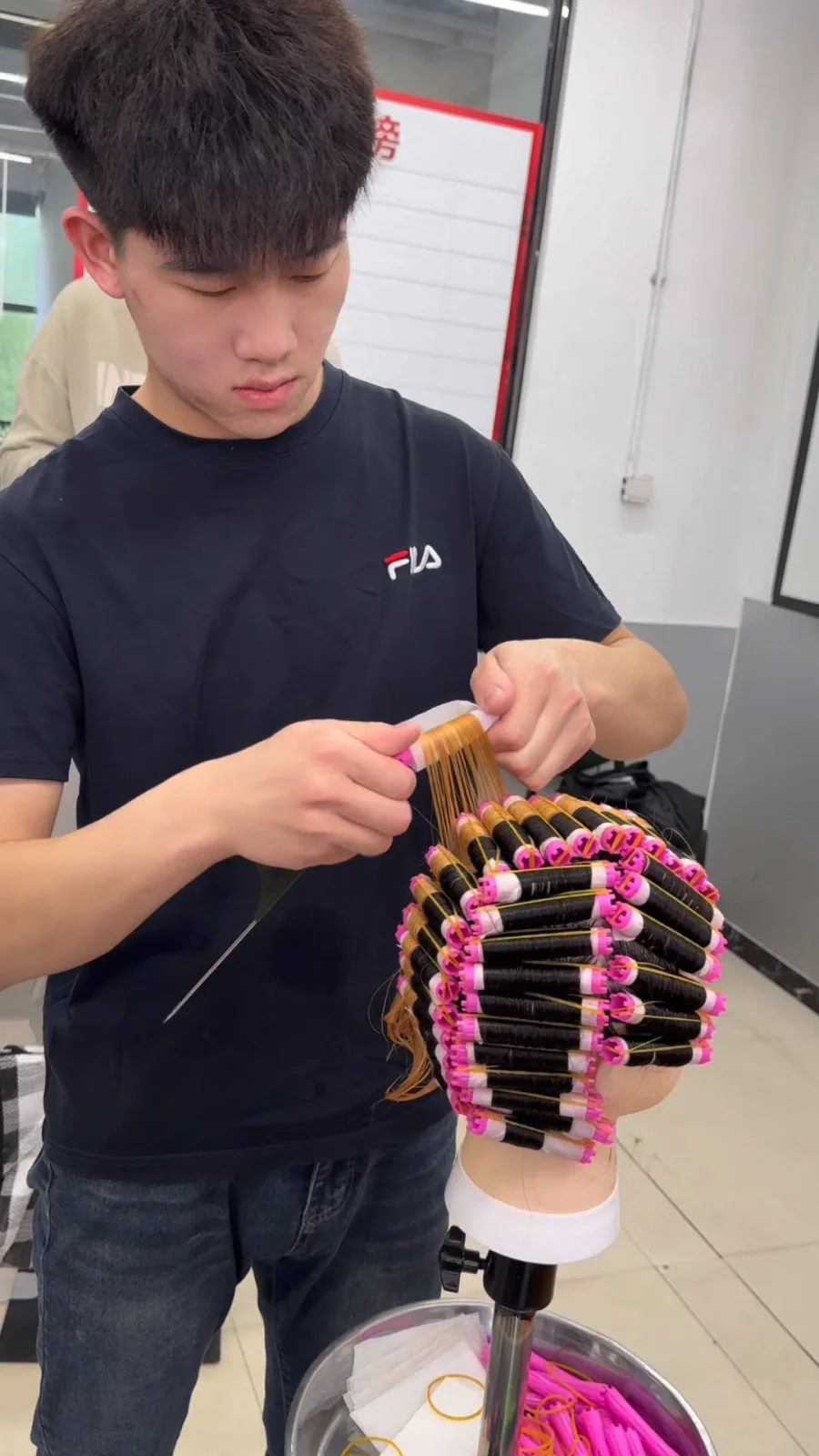 卷标准杠