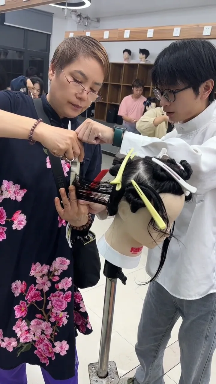 发片提拉
