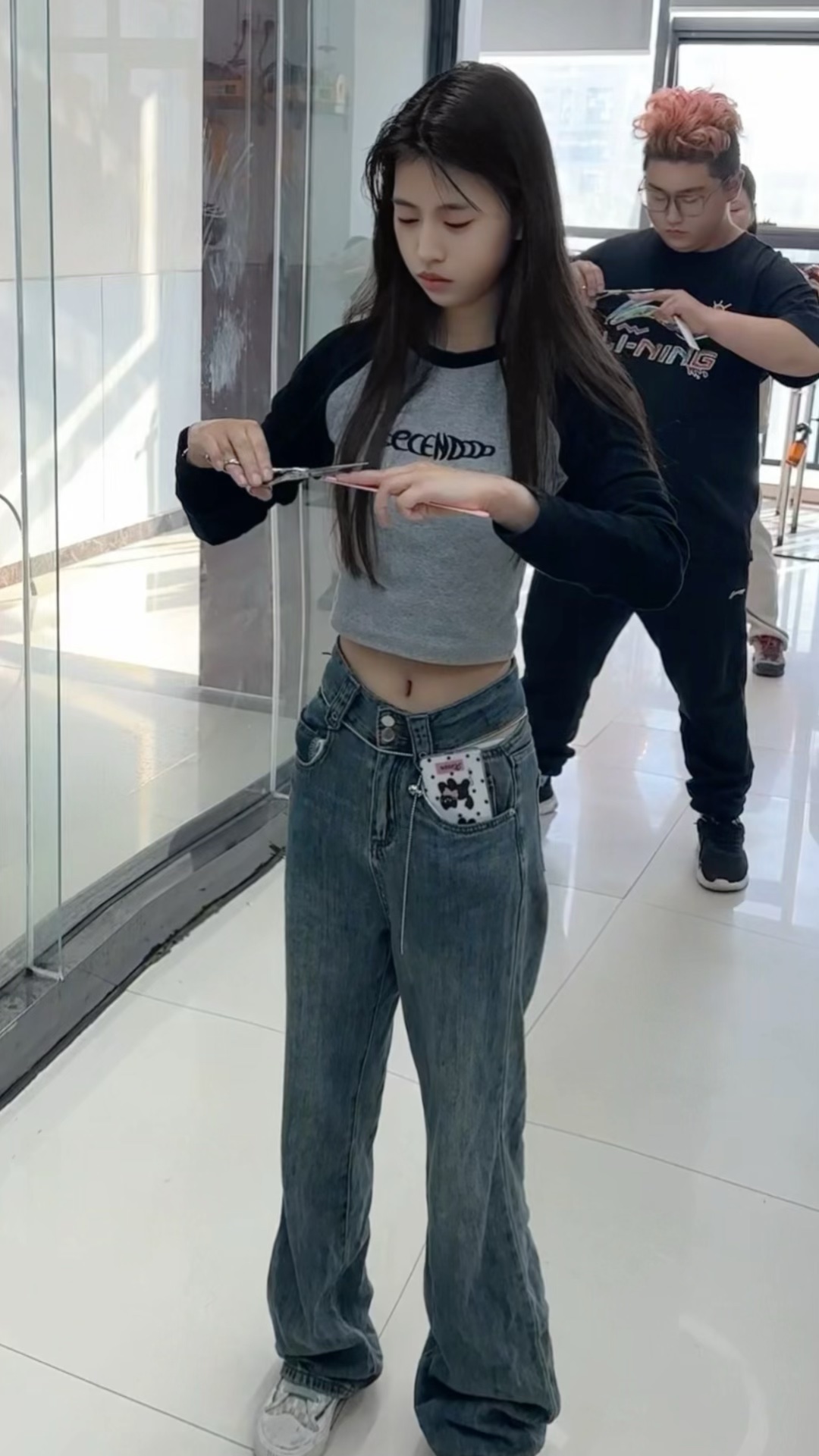 剪发基本功训练