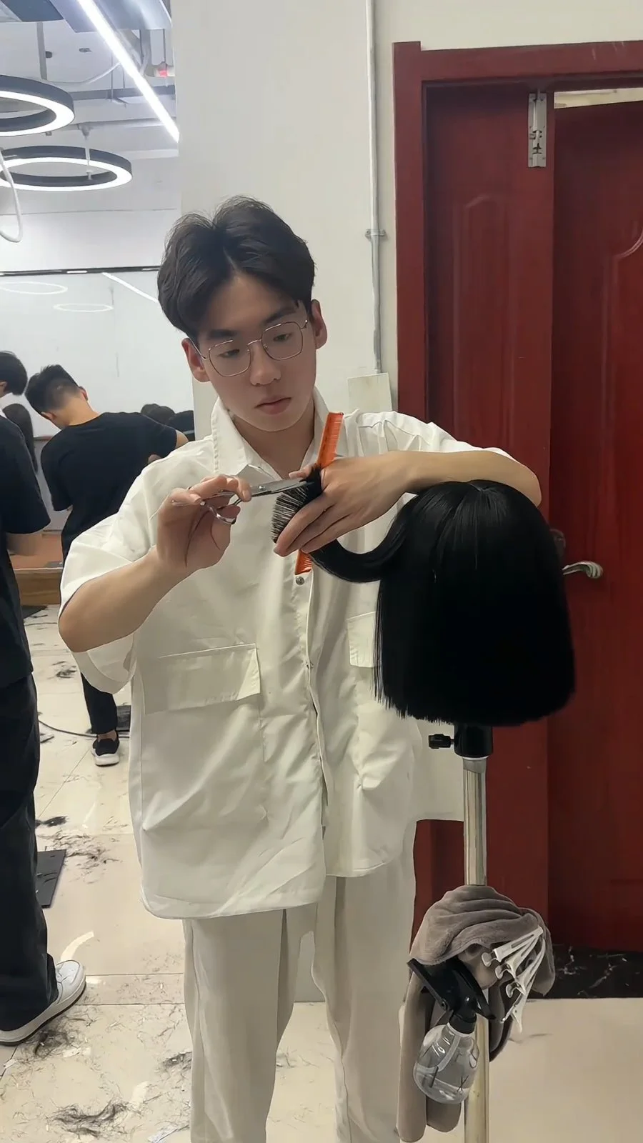 头模发型练习 头模发型练习